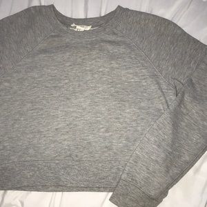 Long sleeve cropped shirt